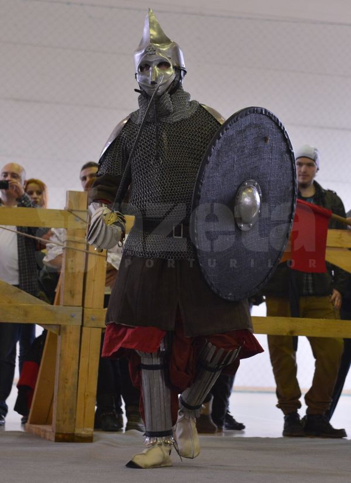 Cavalerii secolului 21 » Clujul a fost gazda primului campionat naţional de lupte medievale