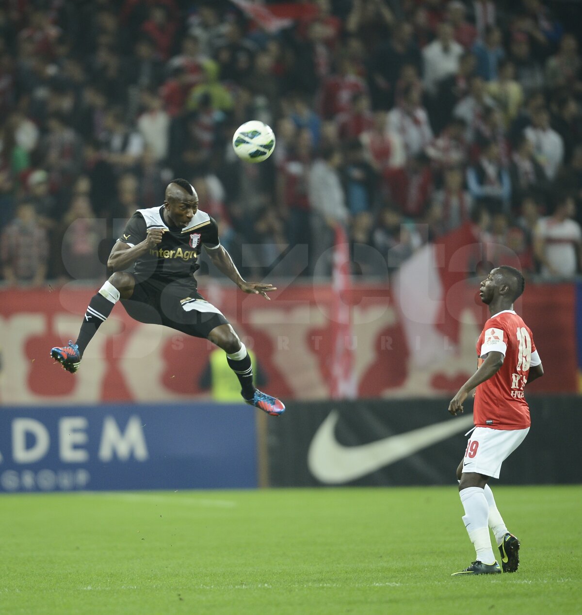 FOTO şi VIDEO Dinamo - Astra 1-0 » "Cîinii" s-au apropiat la doar două puncte de locul 3