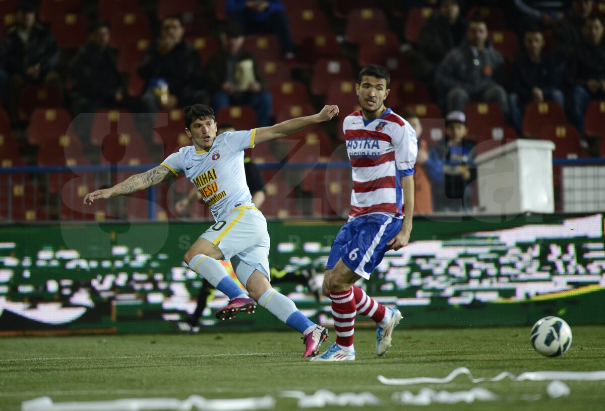 FOTO şi VIDEO Oţelul - Steaua 1-1 » Roş-albaştrii ratează victoria în minutul 94, dar se distanţează la 13 puncte în fruntea clasamentului