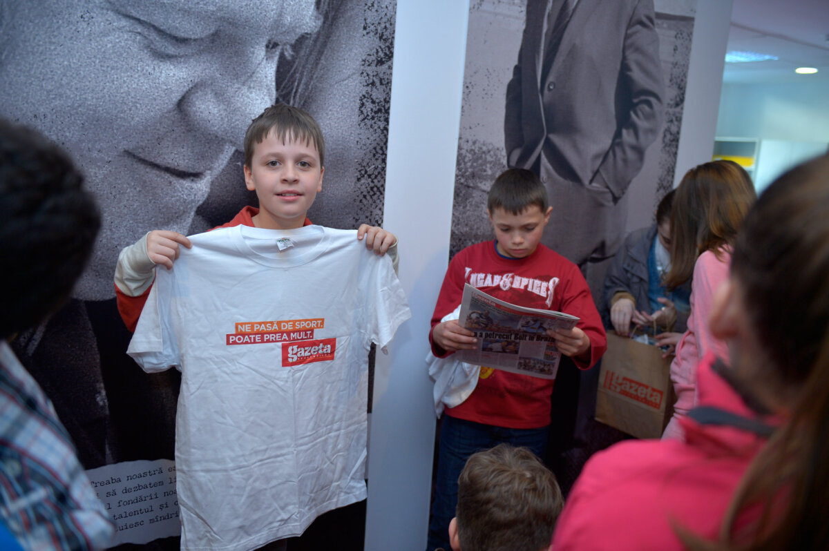 FOTO / "Săptămîna Altfel" la sediul Gazetei Sporturilor
