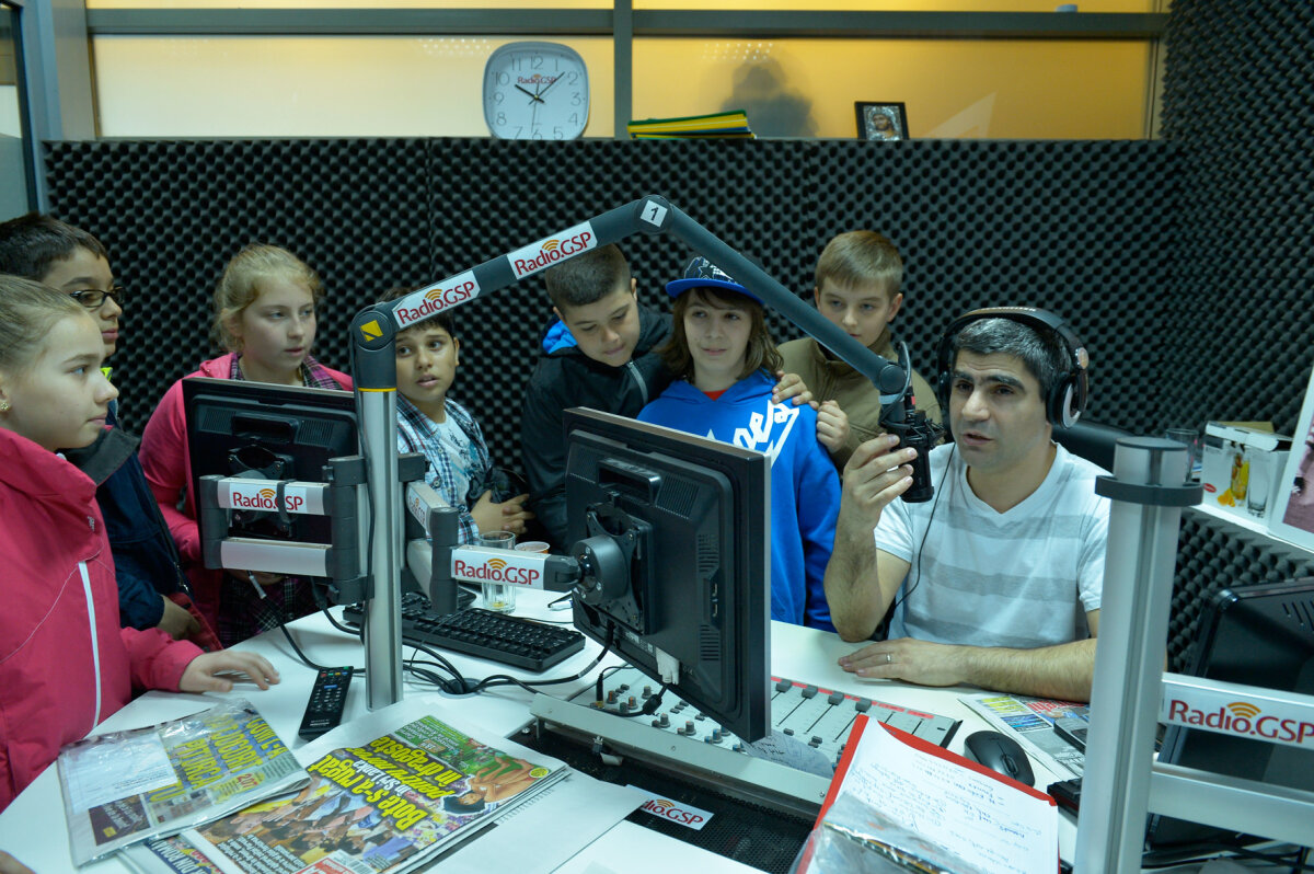 FOTO / "Săptămîna Altfel" la sediul Gazetei Sporturilor