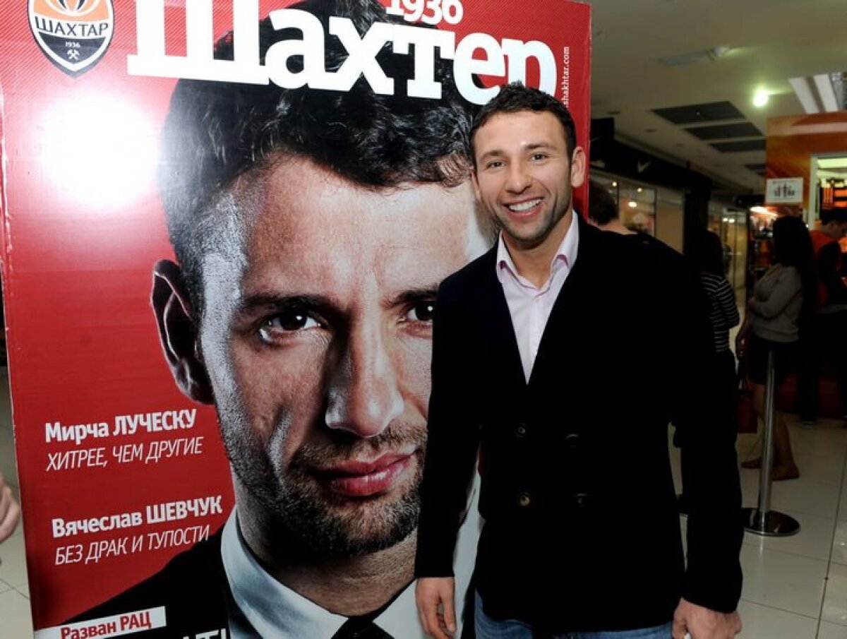 FOTO Raţ, pe prima pagină a ultimului număr al revistei oficiale a clubului