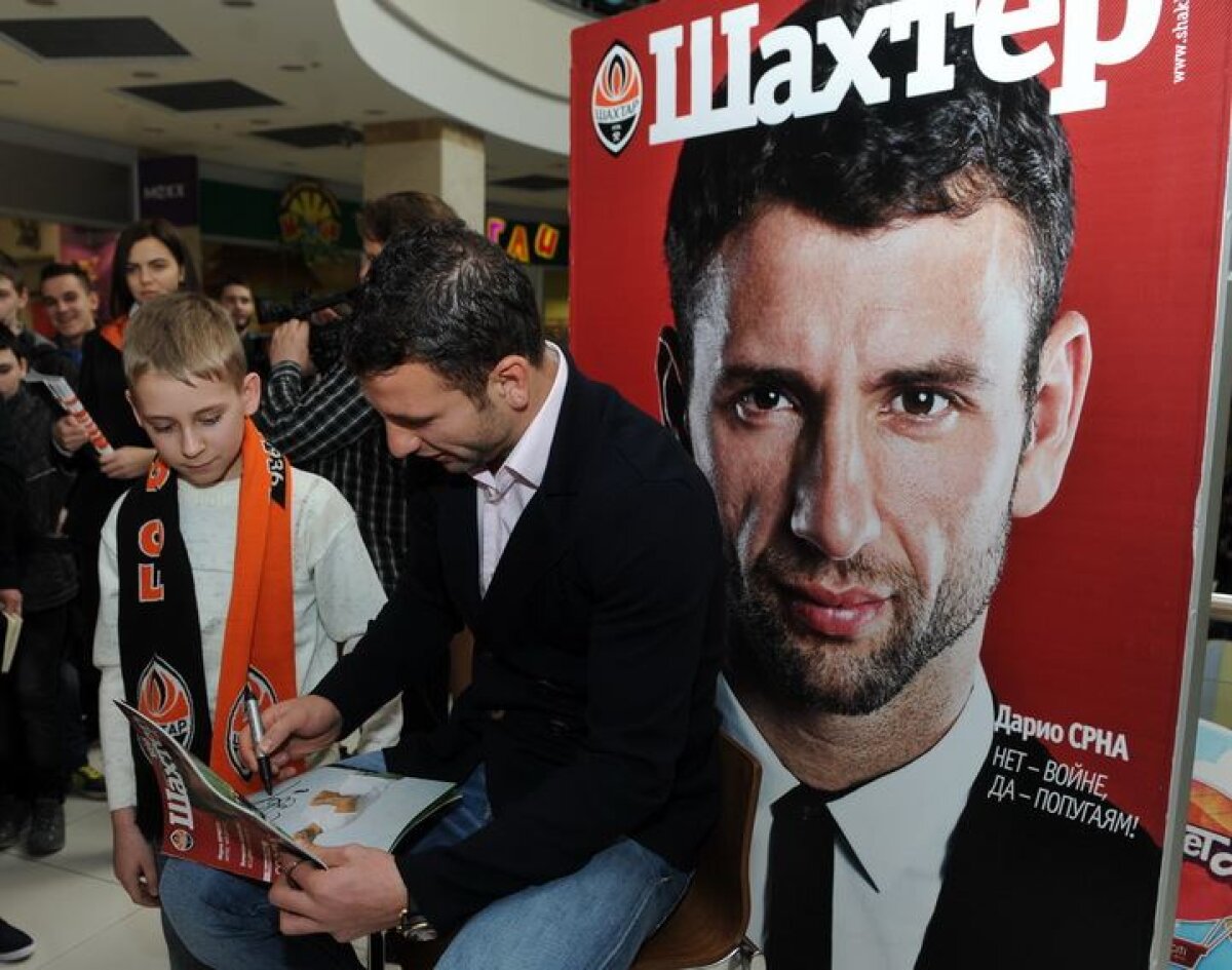 FOTO Raţ, pe prima pagină a ultimului număr al revistei oficiale a clubului