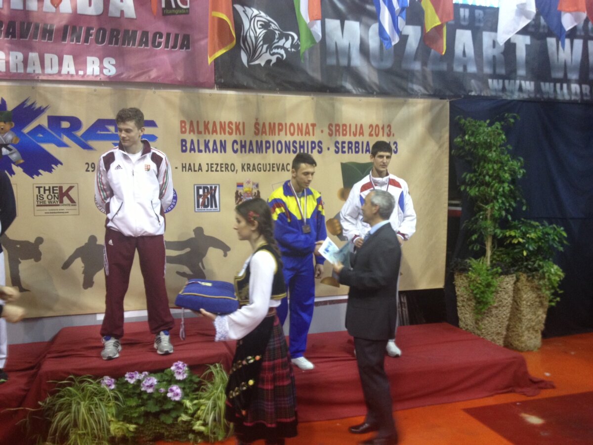 Participare de succes a echipei României la Campionatul Balcanic de Karate