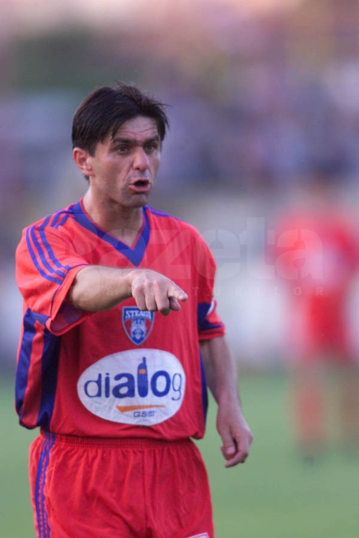 FOTO Ziua "Fiarei" » Cariera lui Marius Lăcătuş, ajuns la 49 de ani, în 30 de paşi