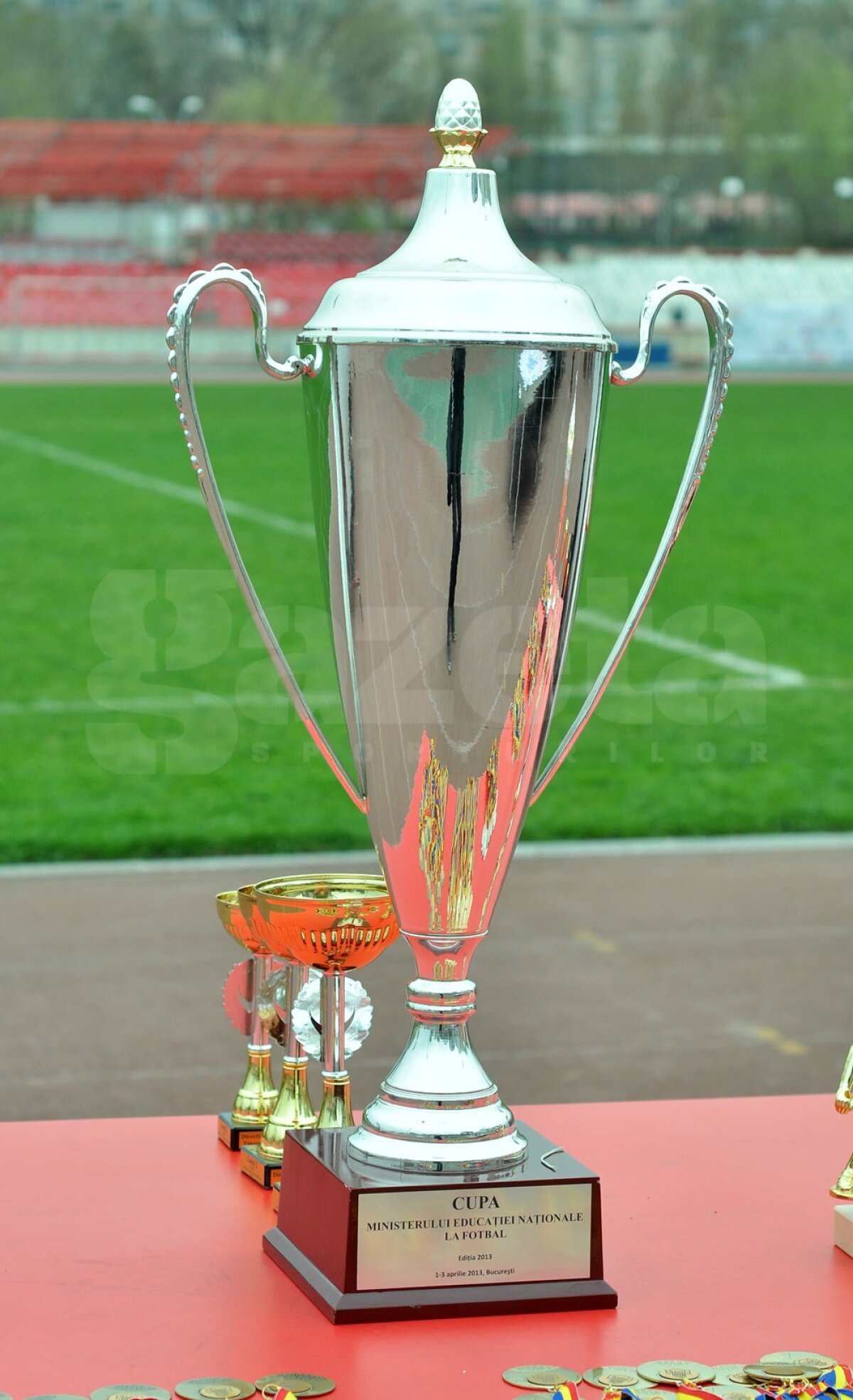 FOTO Craiova a renăscut chiar în "Ştefan cel Mare"! » Tehnologic Auto a cîştigat Cupa M.E.N. şi pleacă la Bordeaux