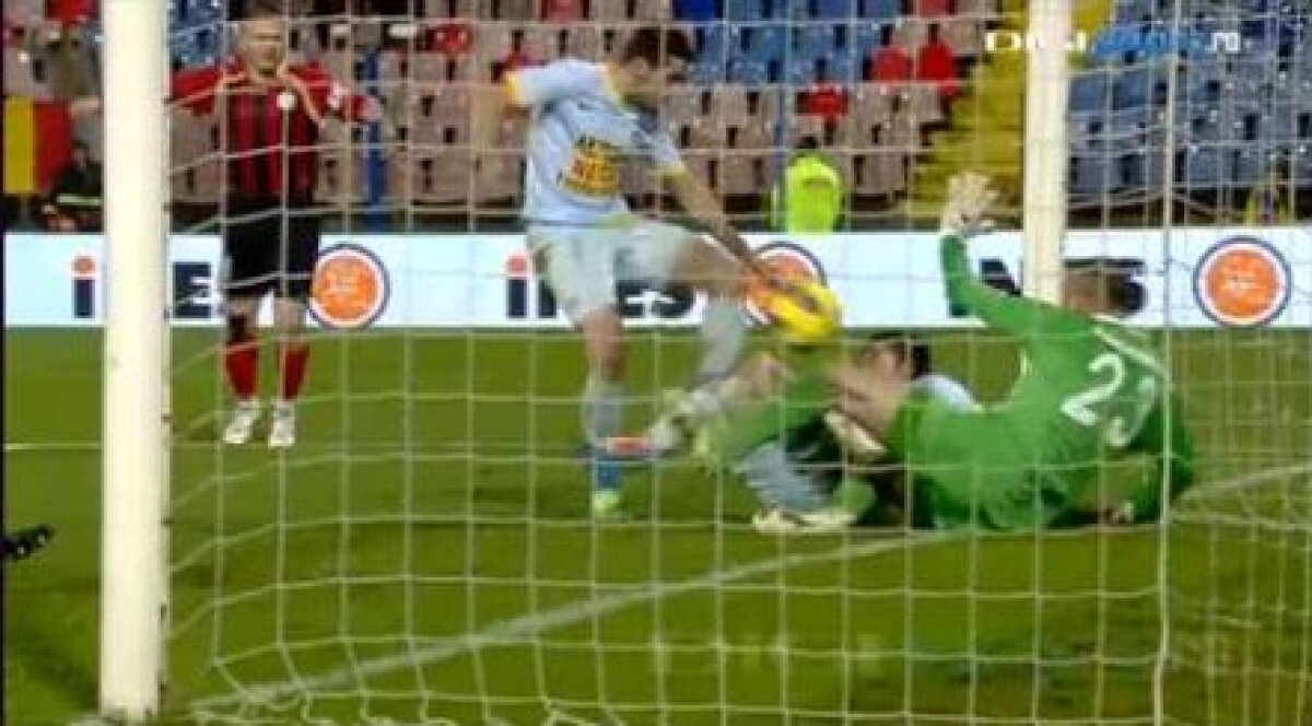 Atenţie, imagine şocantă! » Cum arată Raul Rusescu după ce-a fost făcut KO de Chipciu în meciul cu Iaşi!