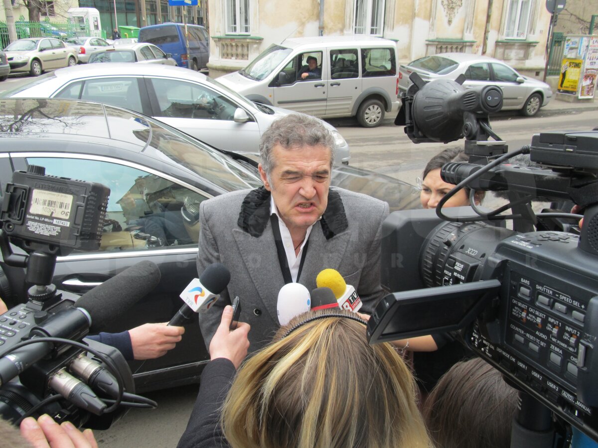 FOTO UPDATE Încă o amînare în "Dosarul Terenurilor MApN" » Gigi Becali poate afla verdictul pe 16 aprilie
