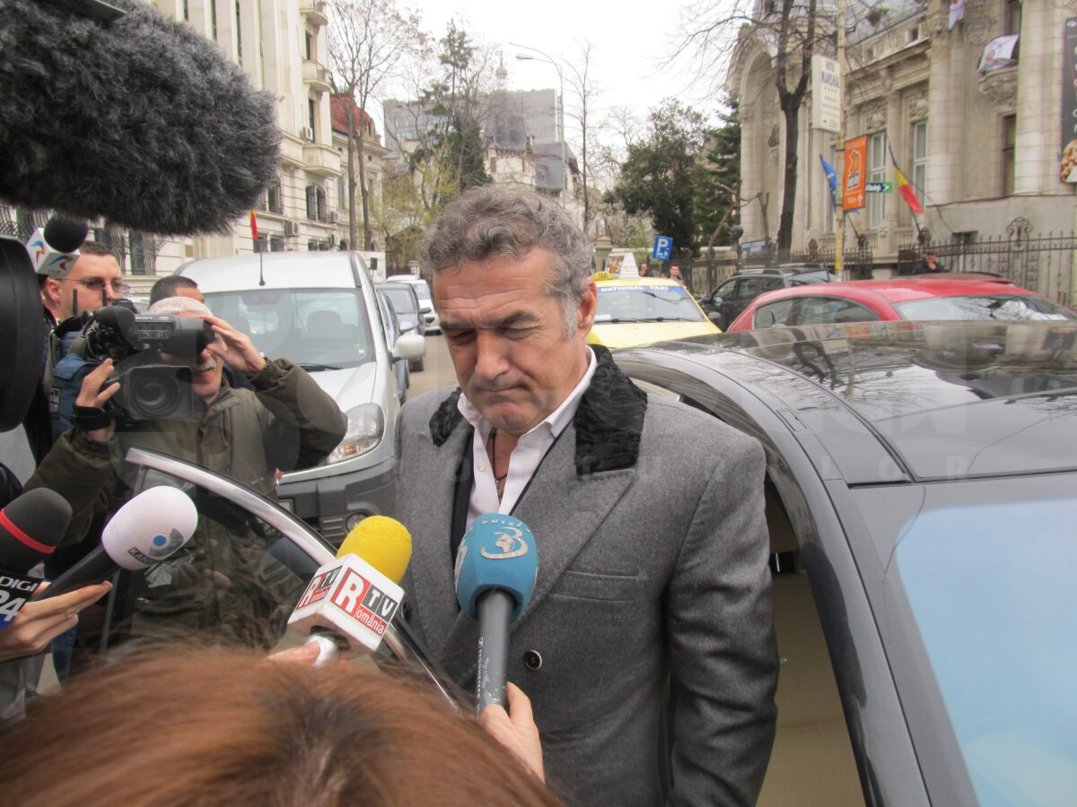 FOTO UPDATE Încă o amînare în "Dosarul Terenurilor MApN" » Gigi Becali poate afla verdictul pe 16 aprilie