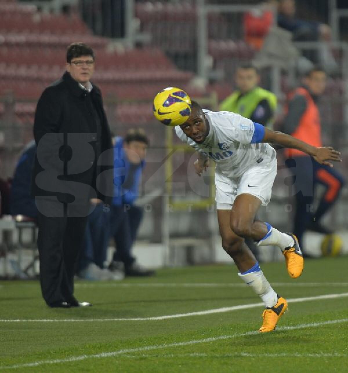VIDEO+FOTO Cu frîna de mînă trasă » CFR Cluj ajunge la 9 meciuri fără victorie în 2013, după 2-3 cu Pandurii