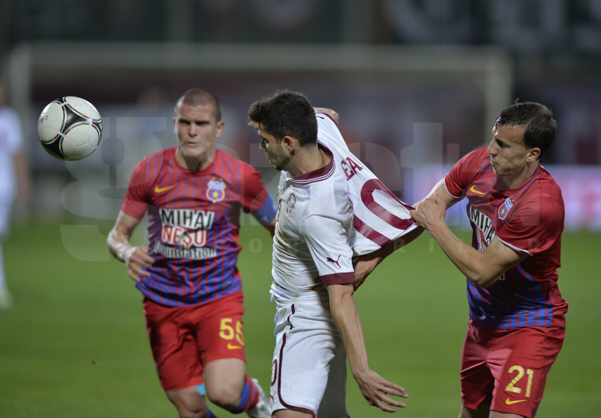 FOTO şi VIDEO Bourceanu a salvat un punct pentru lider » Rapid - Steaua 1-1, după un derby umbrit de incidente