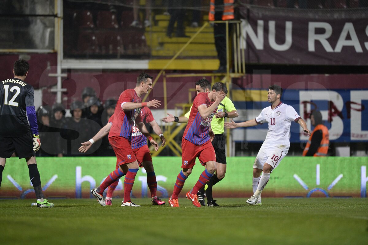 VIDEO + FOTO Scandalul "Bricheta" 2 » Chiricheş a fost lovit în cap! Perjă l-a bruscat pe MM Stoica!