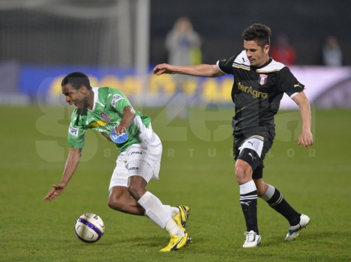 FOTO Act de prezenţă » CFR şi Astra s-au menajat pentru campionat, 0-0, unde Steaua poate să ridice deja trofeul