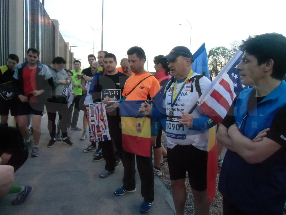 Maratoniştii români au alergat într-o cursă simbolică pentru victimele de la Boston