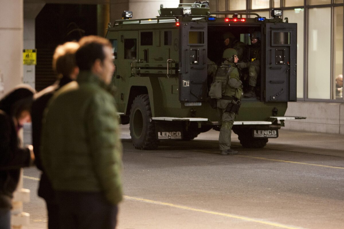 UPDATE » A fost prins şi cel de-al doilea suspect al atacului de la maratonul din Boston! Este în viaţă, în custodia Poliţiei din Boston