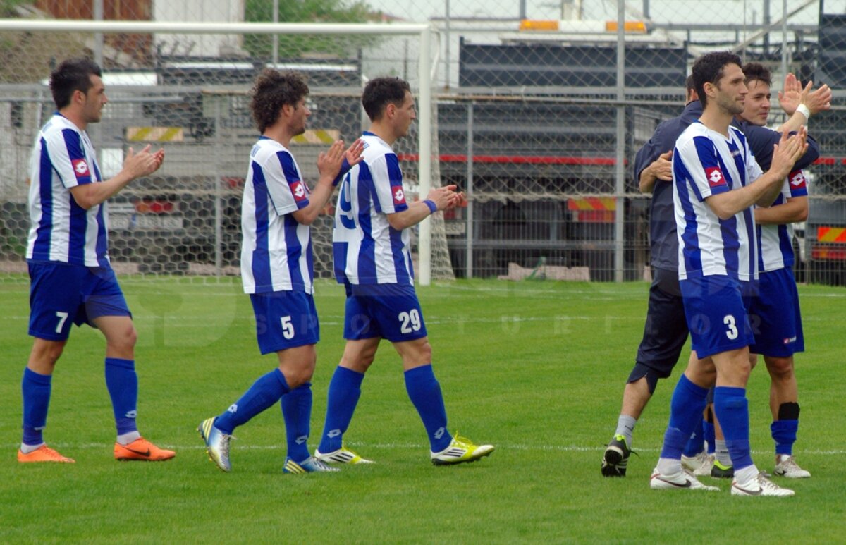 GALERIE FOTO Marius Avram, supervizat de tatăl său şi de Alexandru Deaconu la Otopeni - Brăila, scor 2-1