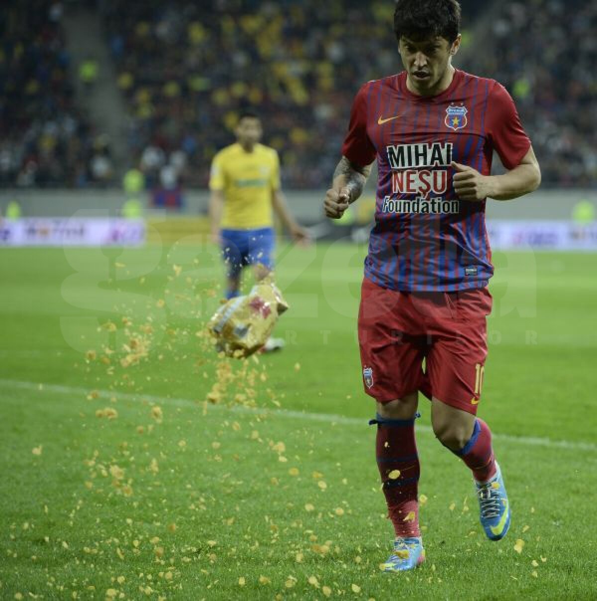 VIDEO+FOTO Petrolul blochează Steaua » Ploieştenii obţin un egal pe Naţional Arena, 2-2