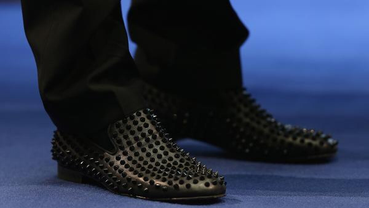 VIDEO 3 momente inedite în prima săptămînă la CM de snooker! Jucător curentat, pantofi cu ţepi şi o premieră negativă!