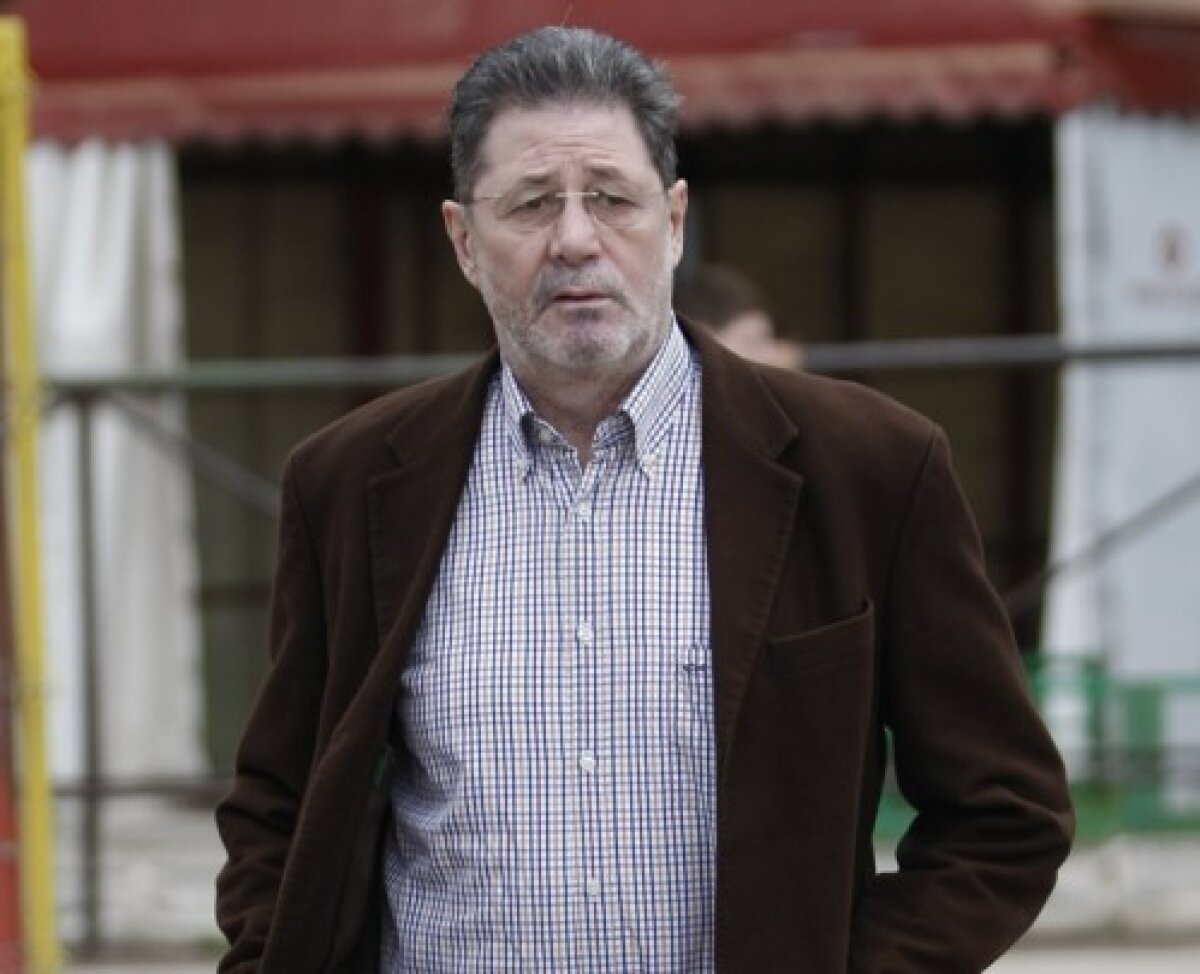 Cornel Dinu laudă echipa lui Mulţescu: "Gazul e peste Dinamo!"