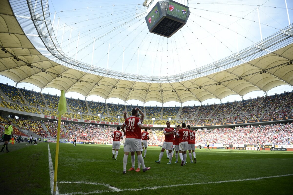 GALERIE FOTO  » Primul meci jucat fără nocturnă pe Naţional Arena, după 50 de partide