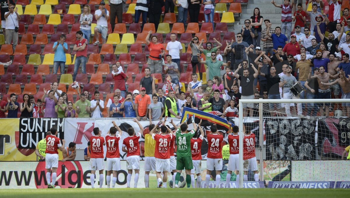 GALERIE FOTO  » Primul meci jucat fără nocturnă pe Naţional Arena, după 50 de partide