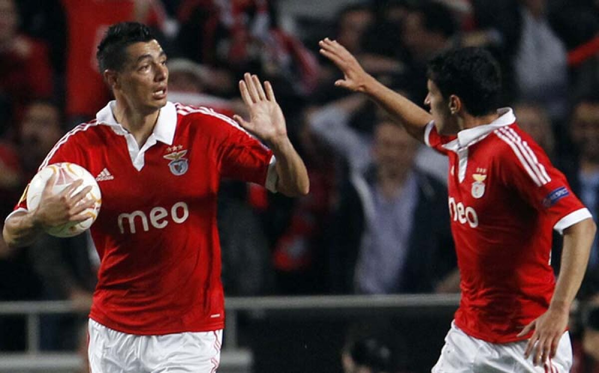 VIDEO ”Vulturii” zboară la Amsterdam » Benfica - Chelsea e finala din Europa League