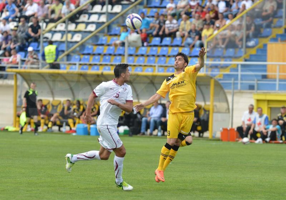 VIDEO&FOTO Serie întreruptă » După 7 meciuri fără înfrîngere, Rapid a cedat la Braşov, 0-2