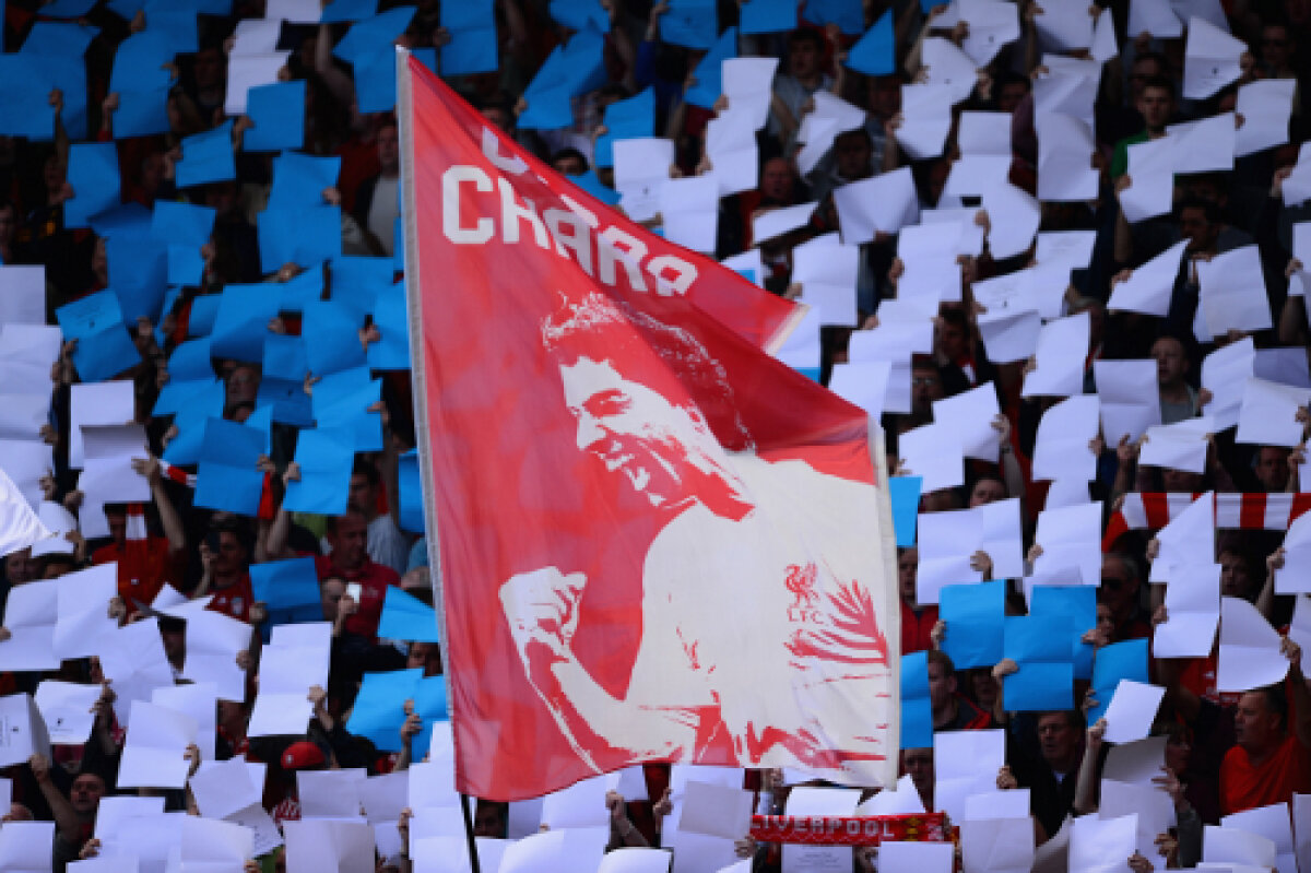 GALERIE FOTO Liverpool - Everton 0-0 » Ultimul derby pentru Carragher şi o coregrafie neobişnuită, dedicaţie pentru rivală