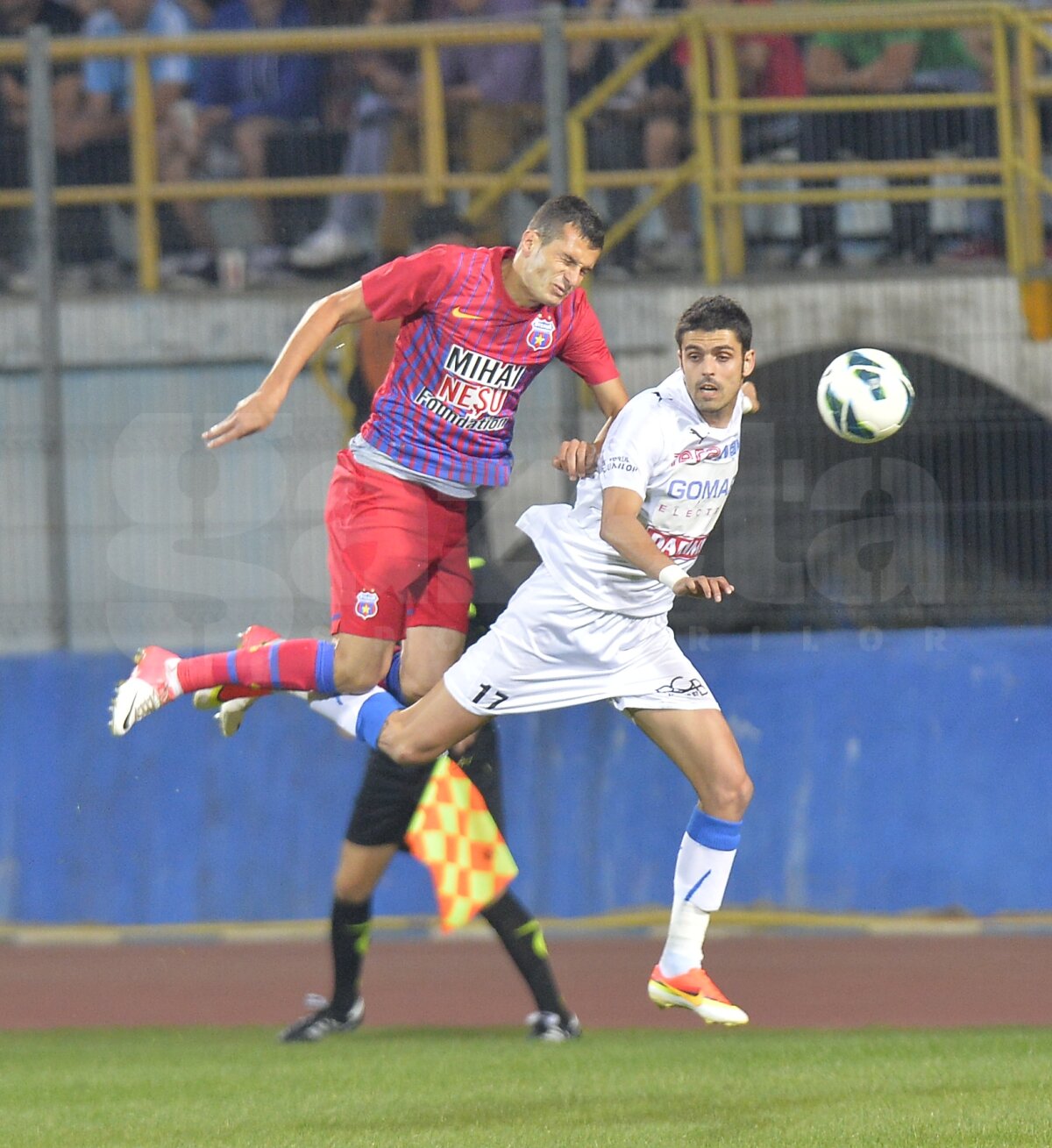 FOTO şi VIDEO Gloria - Steaua 0-1 » Roş-albaştrii cîştigă cu o echipă expermentală şi au un moral bun înainte de Dinamo