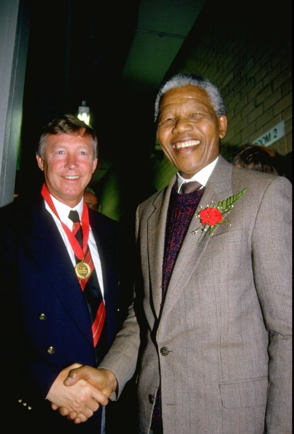 FOTO Thank you, Majesty! » Ferguson părăseşte scena cu 49 de trofee ca antrenor. Trei mai puţin decît Steaua în 66 de ani de existenţă!