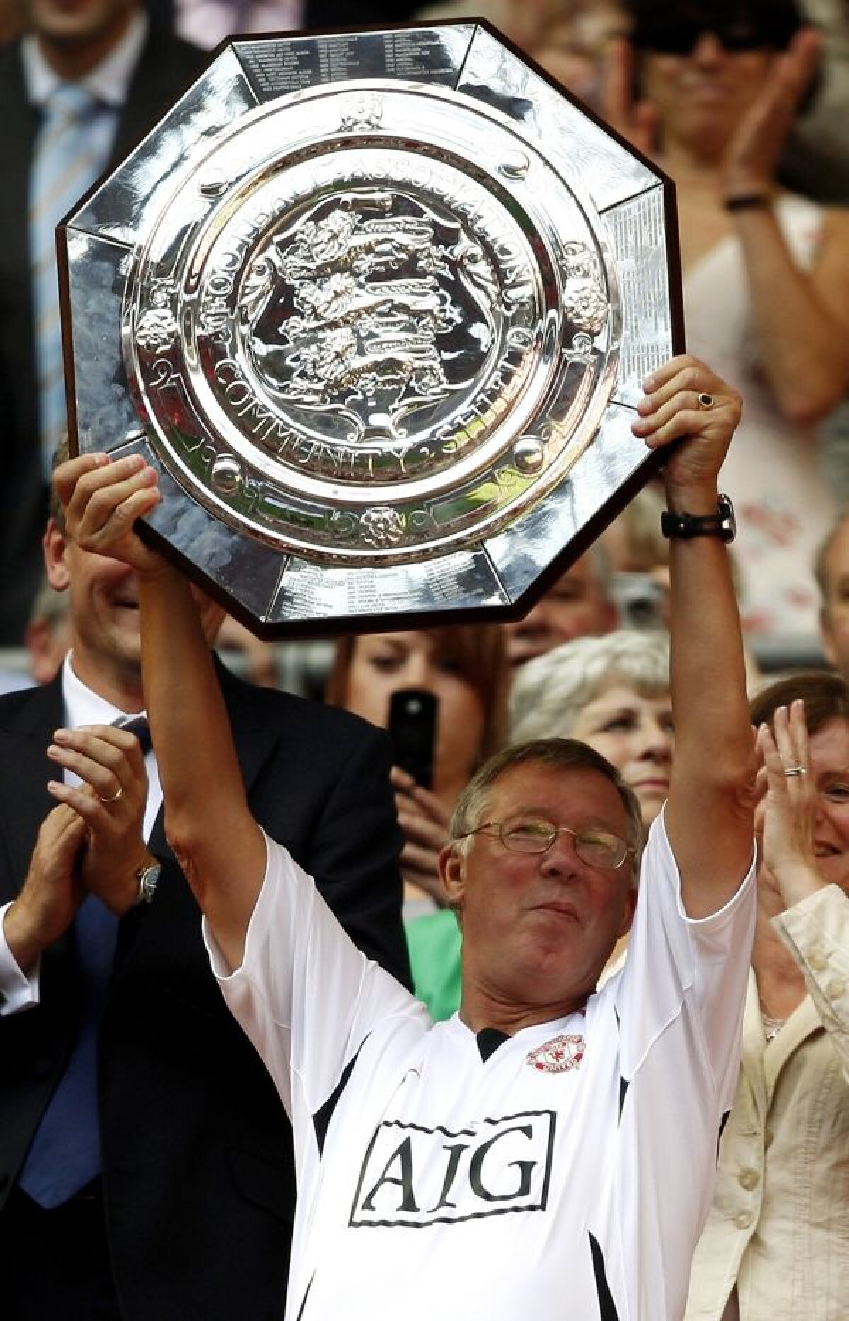 FOTO Thank you, Majesty! » Ferguson părăseşte scena cu 49 de trofee ca antrenor. Trei mai puţin decît Steaua în 66 de ani de existenţă!