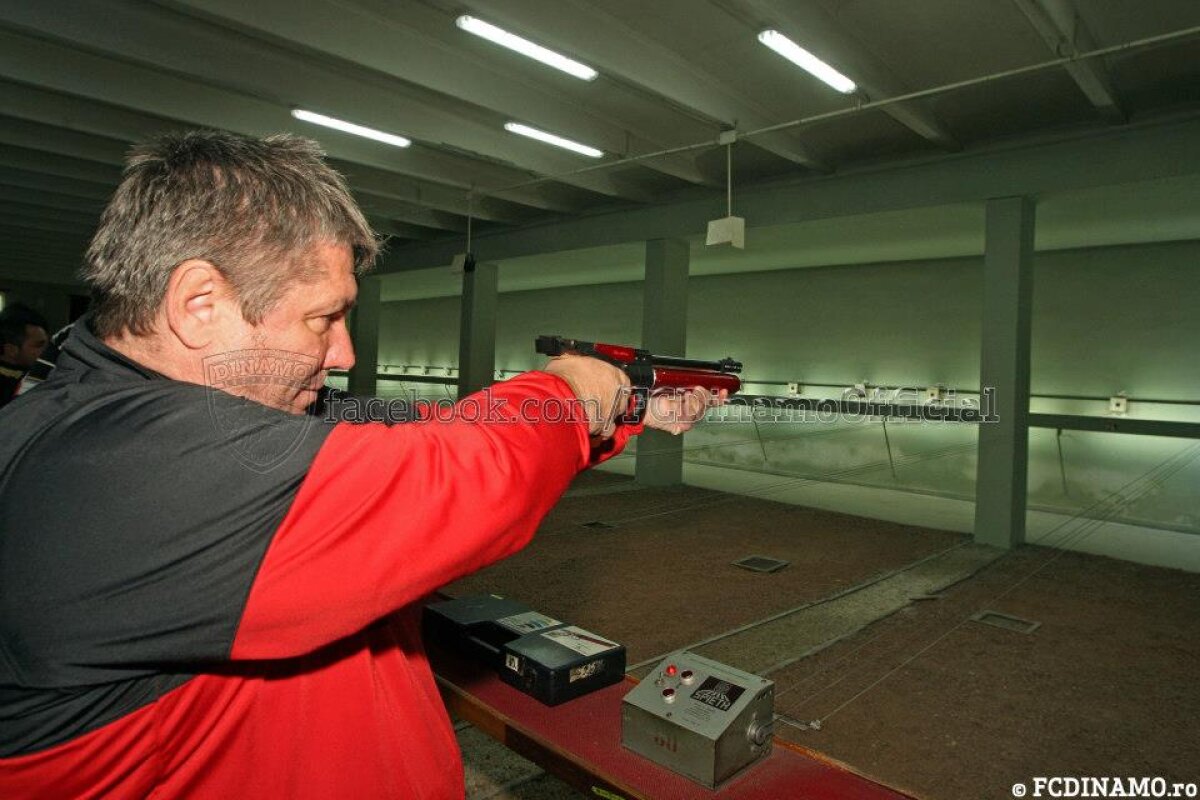 GALERIE FOTO Ţinta Steaua » Dinamoviştii s-au pregătit cu arme pentru războiul din derby :)