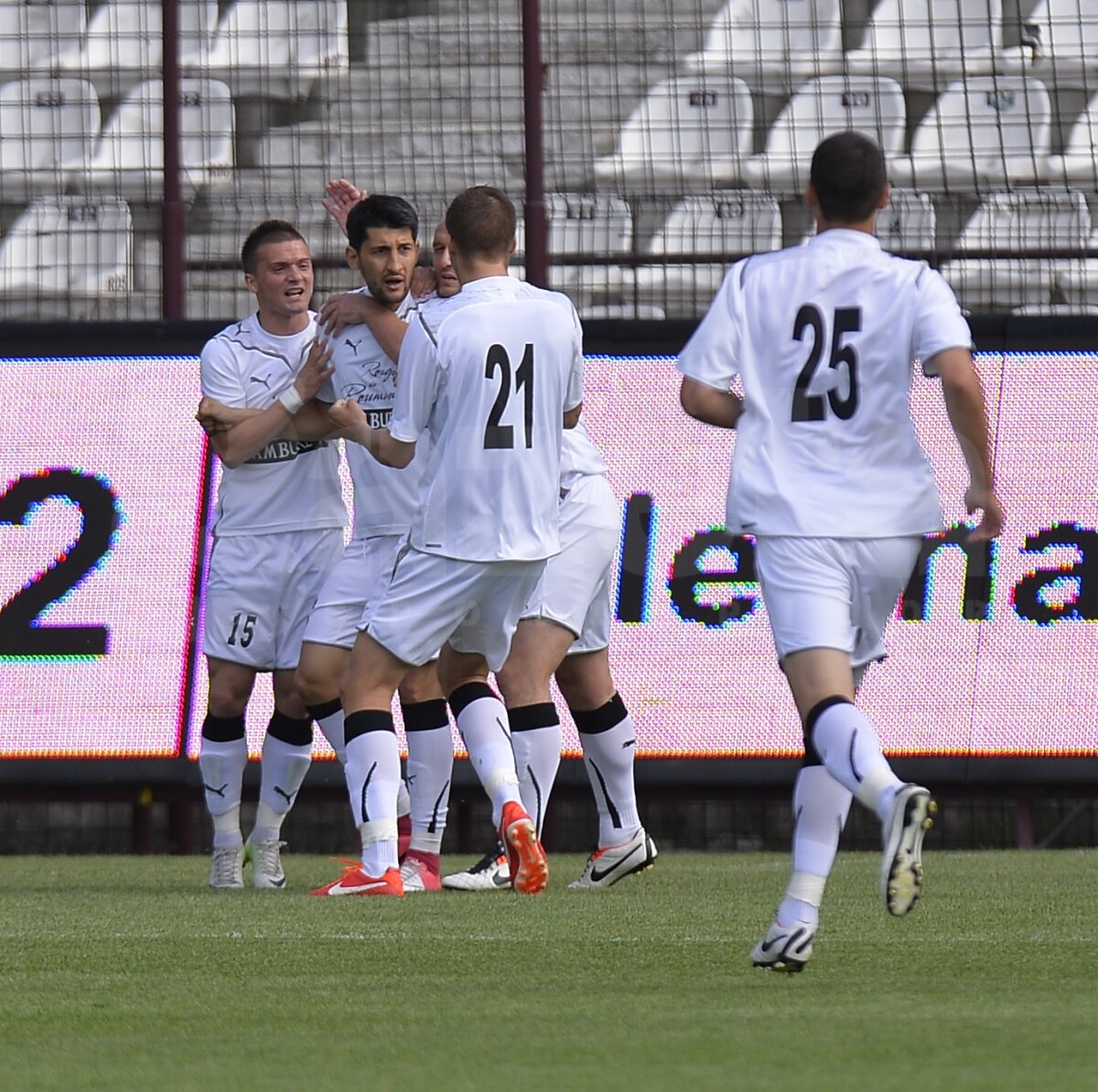 FOTO şi VIDEO CFR Cluj - CS Severin 1-3 » Evoluţie de excepţie a lui Florin Costea