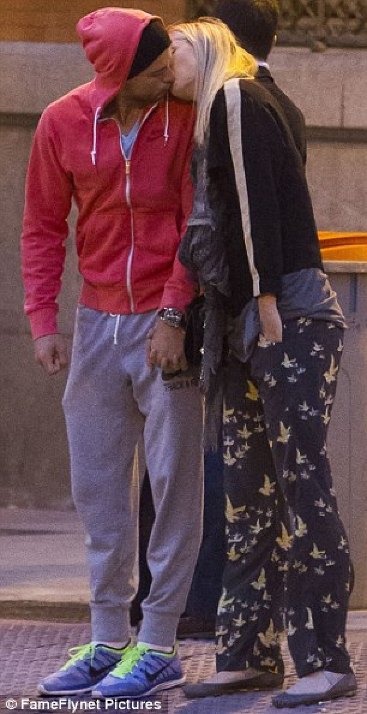 Romantici prin Madrid » Momente tandre cu Maria Şarapova şi Grigor Dimitrov la o plimbare