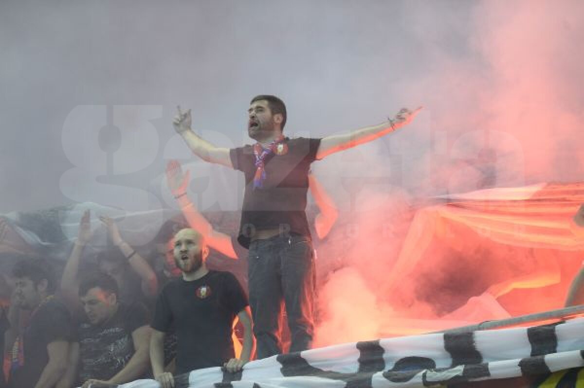 FOTO Spectacolul tribunei » Ultraşii s-au ridicat din nou la înălţimea derby-ului!