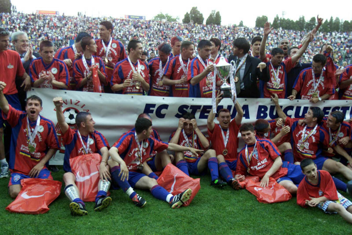 FOTO Mustăţi pentru titlu » Steliştii au onorat promisiunea făcută în cazul în care devin campioni