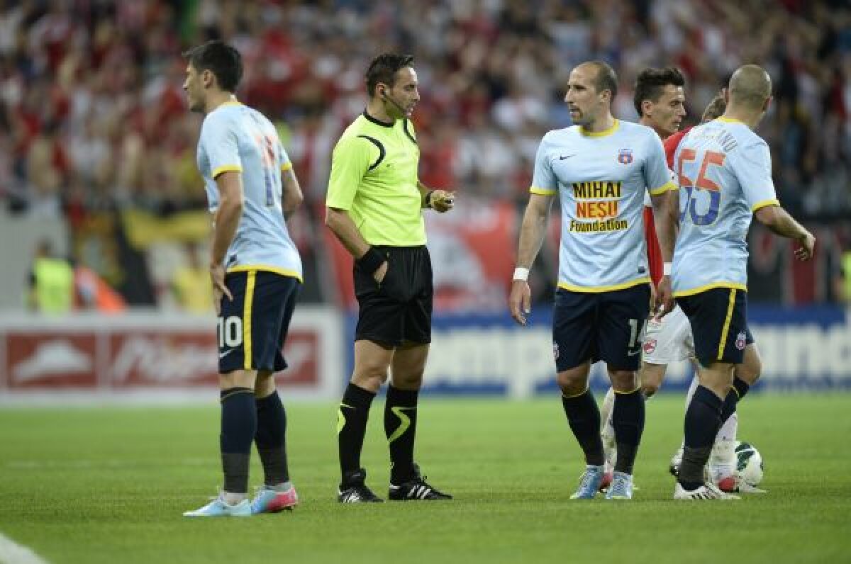 Dinamo, în corzi! » Steaua putea marca, deşi evolua fără doi jucători