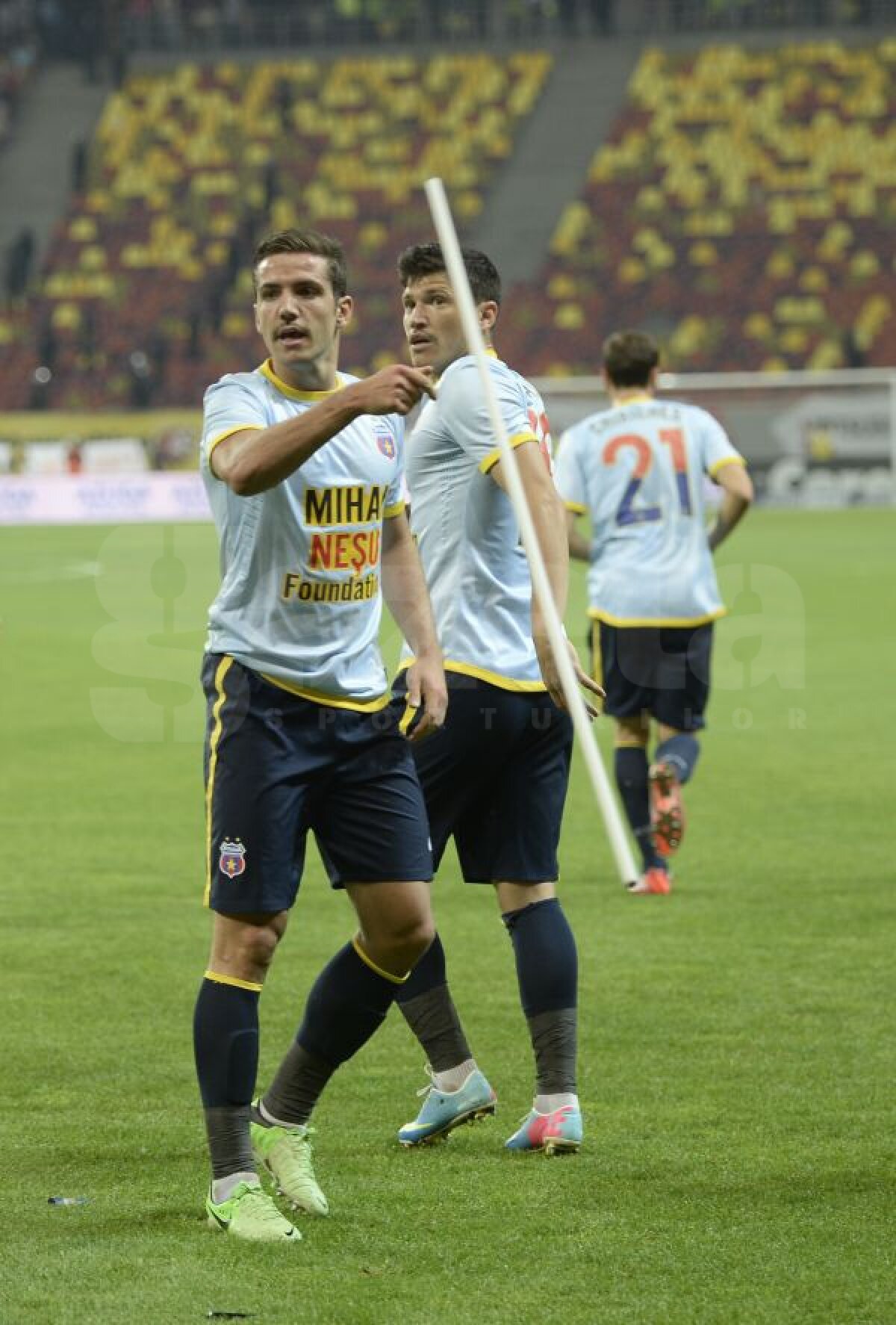 FOTO Victorie istorică » Steaua cîştigă pentru a cincea oară la rînd Derby de România!