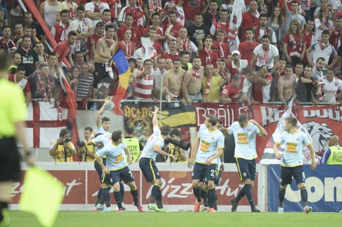 FOTO Victorie istorică » Steaua cîştigă pentru a cincea oară la rînd Derby de România!