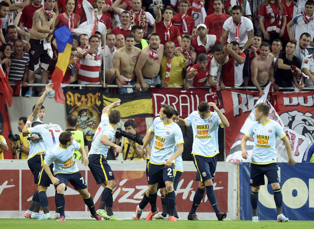 VIDEO Dacă-i Steaua, sînt incidente » După rapidişti, şi dinamoviştii au reuşit să întrerupă meciul cu roş-albaştrii