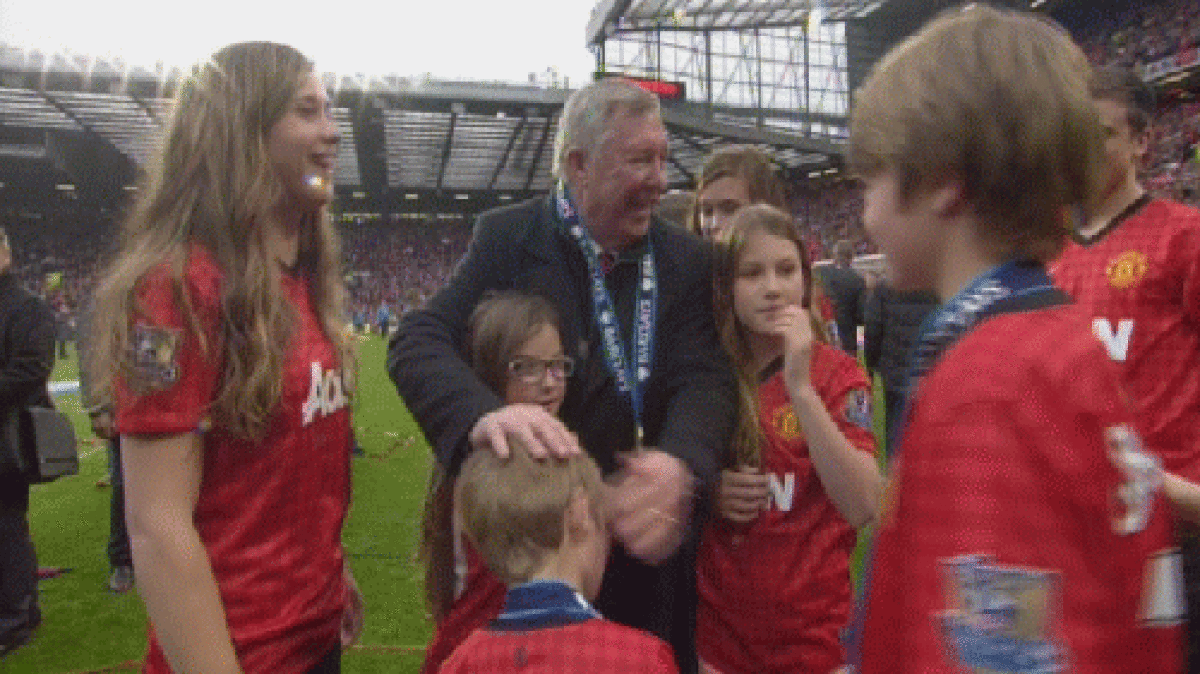 VIDEO şi FOTO Imagini impresionante » Ultimul meci al lui Ferguson pe Old Trafford a fost de neuitat