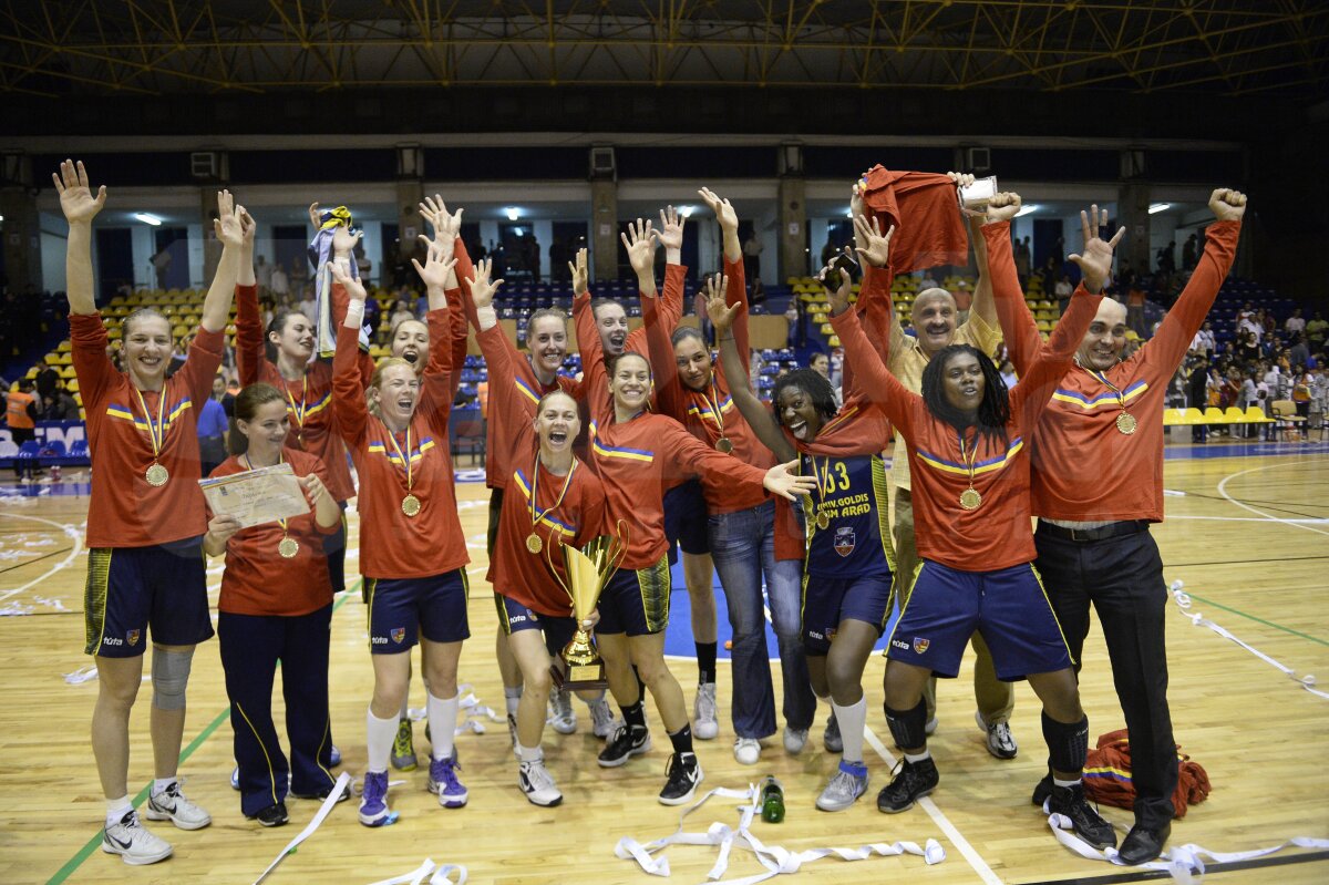 GALERIE FOTO ICIM Arad a cîştigat titlul la baschet feminin!