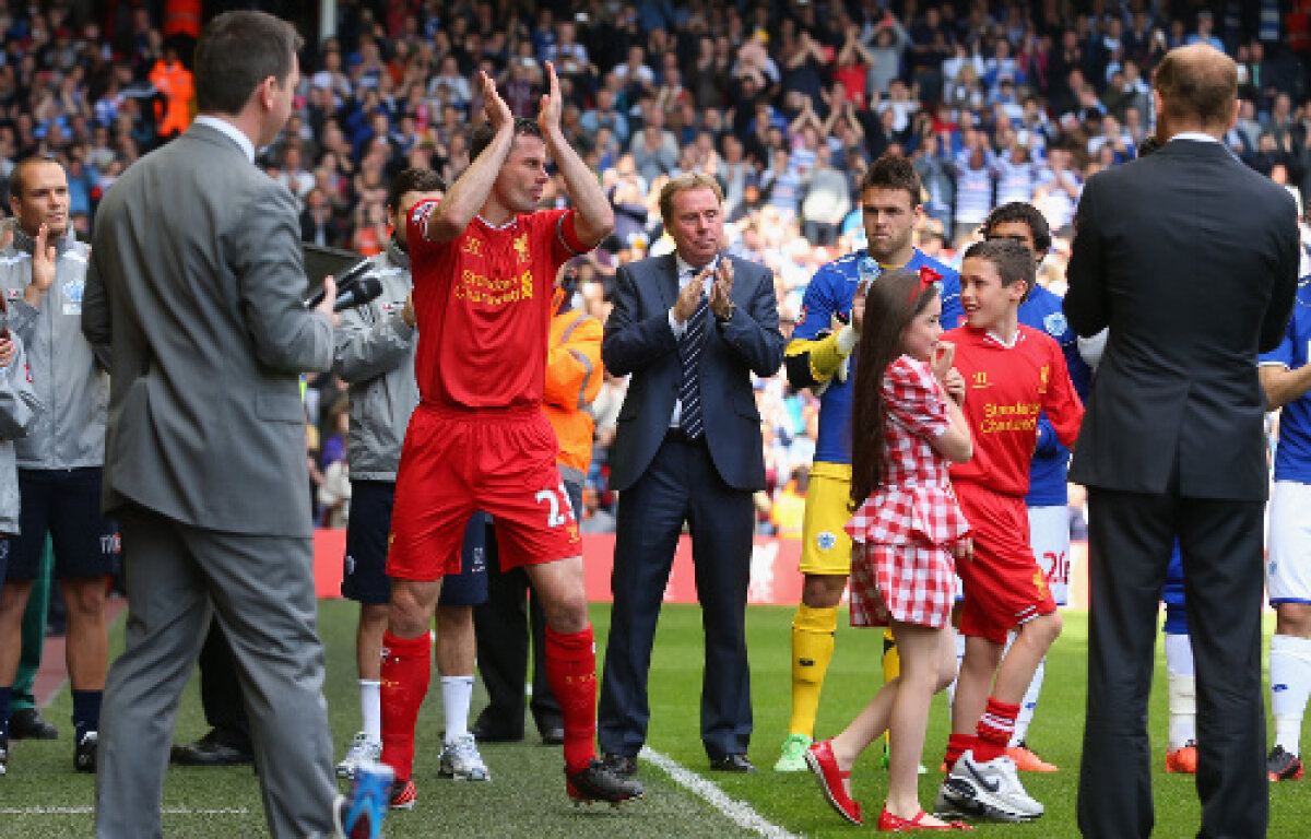 VIDEO şi FOTO » S-a retras încă o legendă: momente emoţionante la ultimul meci al lui Jamie Carragher