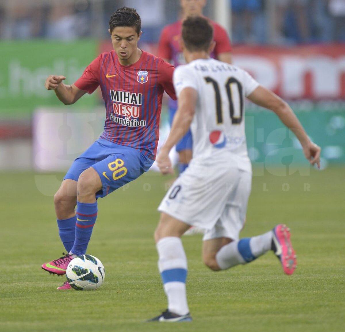 VIDEO&FOTO Finul şi-a salvat naşul cu preţul unei umilinţe » Steaua - Viitorul 2-5