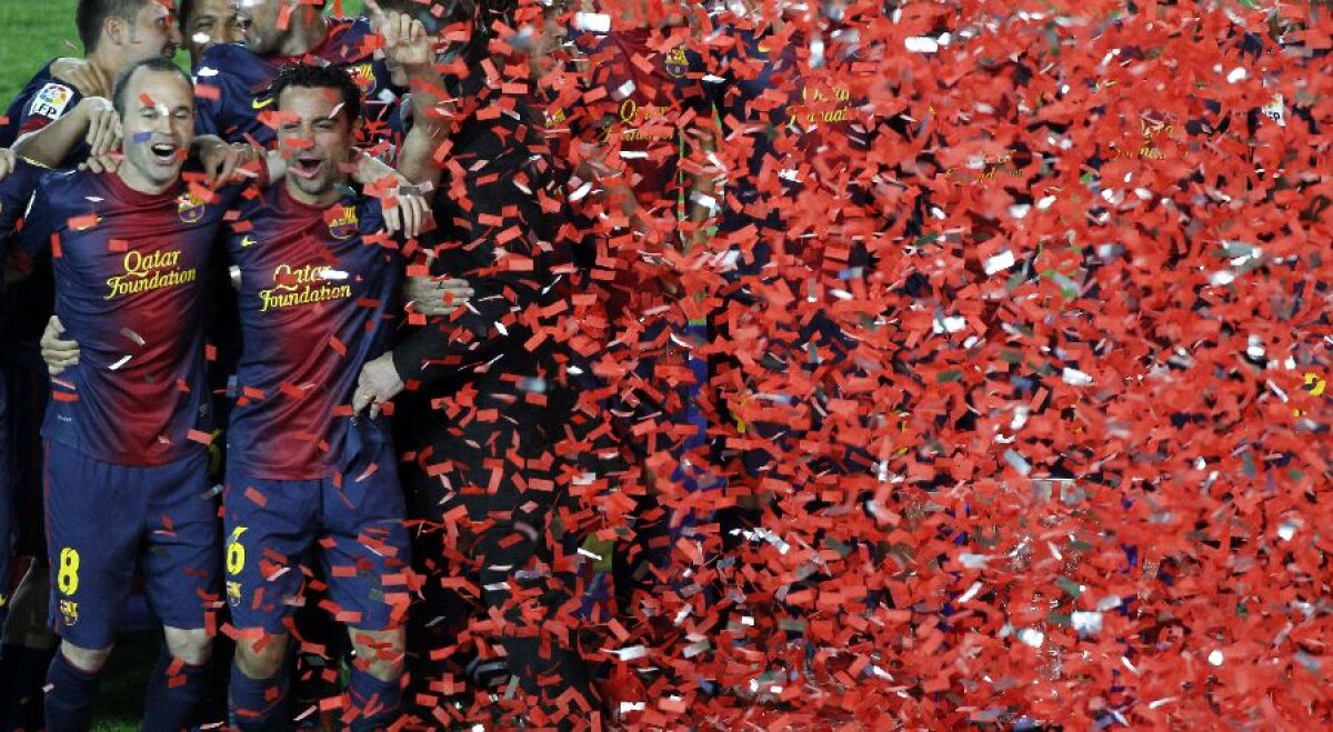 Galerie foto&VIDEO » Au sărbătorit în familie » Imagini emoţionante cu jucătorii Barcelonei şi copiii lor