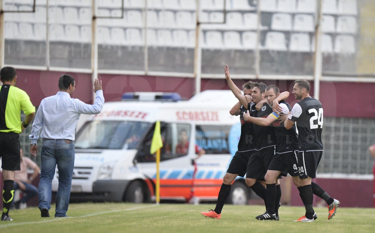 VIDEO şi FOTO Rapid - U Cluj 1-4 » Giuleştenii au pierdut derby-ul insolvenţei