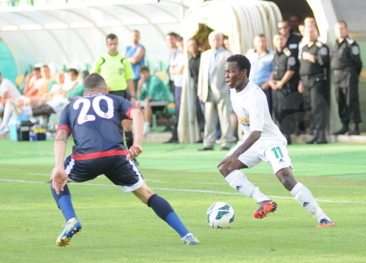FOTO şi VIDEO FC Vaslui - Oţelul 1-0 » Gazdele o depăşesc pe Dinamo în clasament