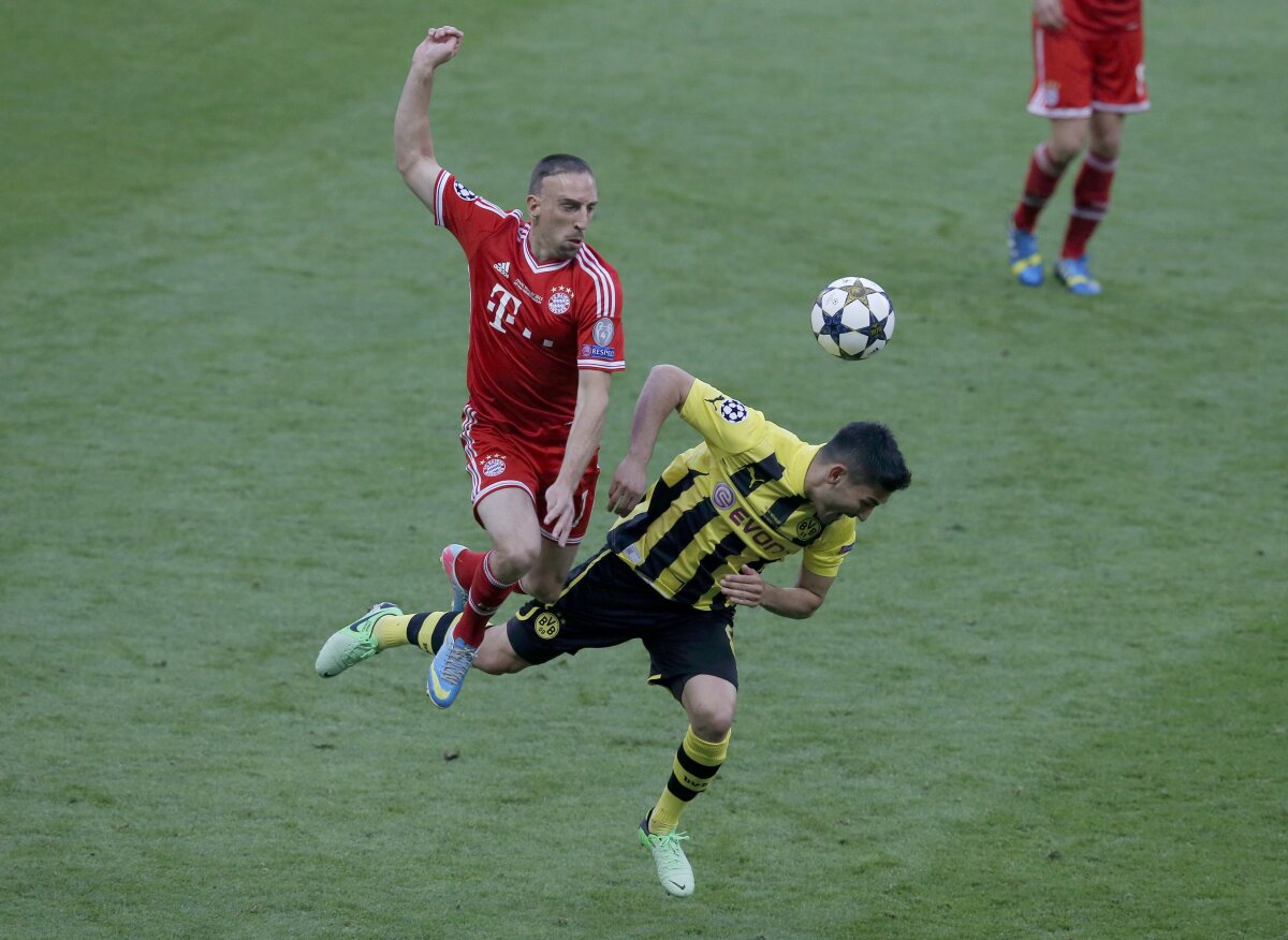 VIDEO şi FOTO » Bayern über alles » Dortmund - Bayern 1-2 » Robben omul finalei!