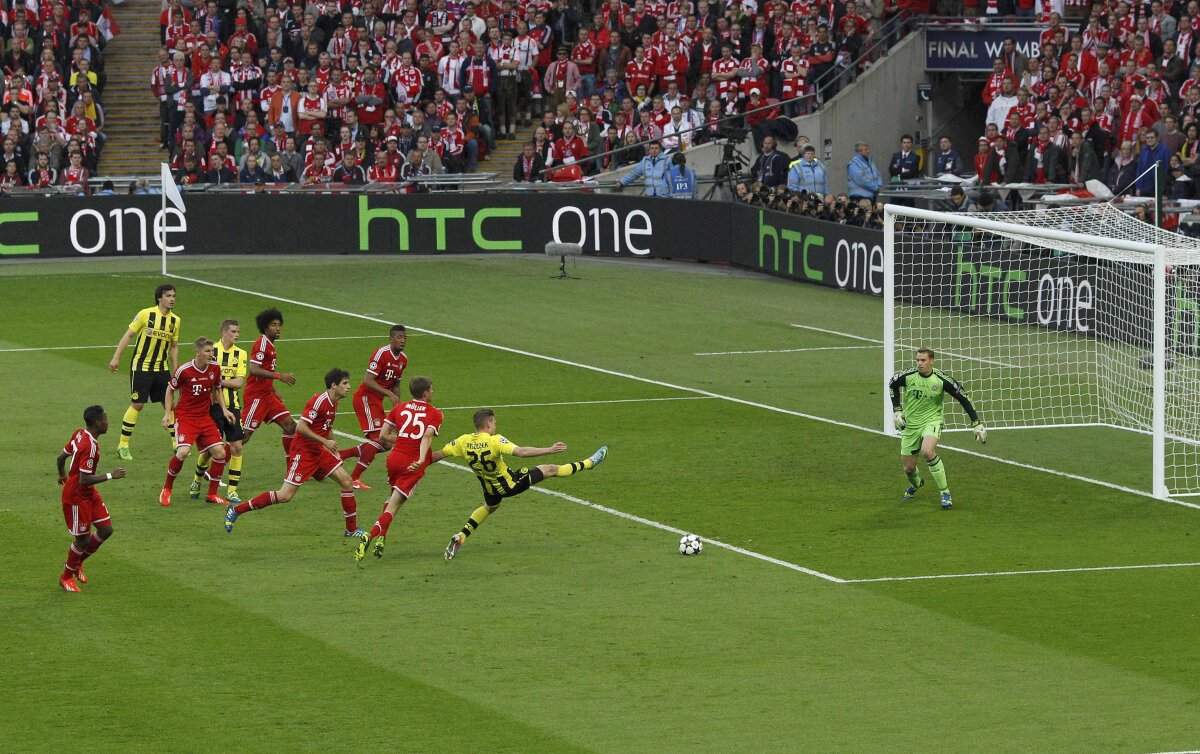 VIDEO şi FOTO » Bayern über alles » Dortmund - Bayern 1-2 » Robben omul finalei!
