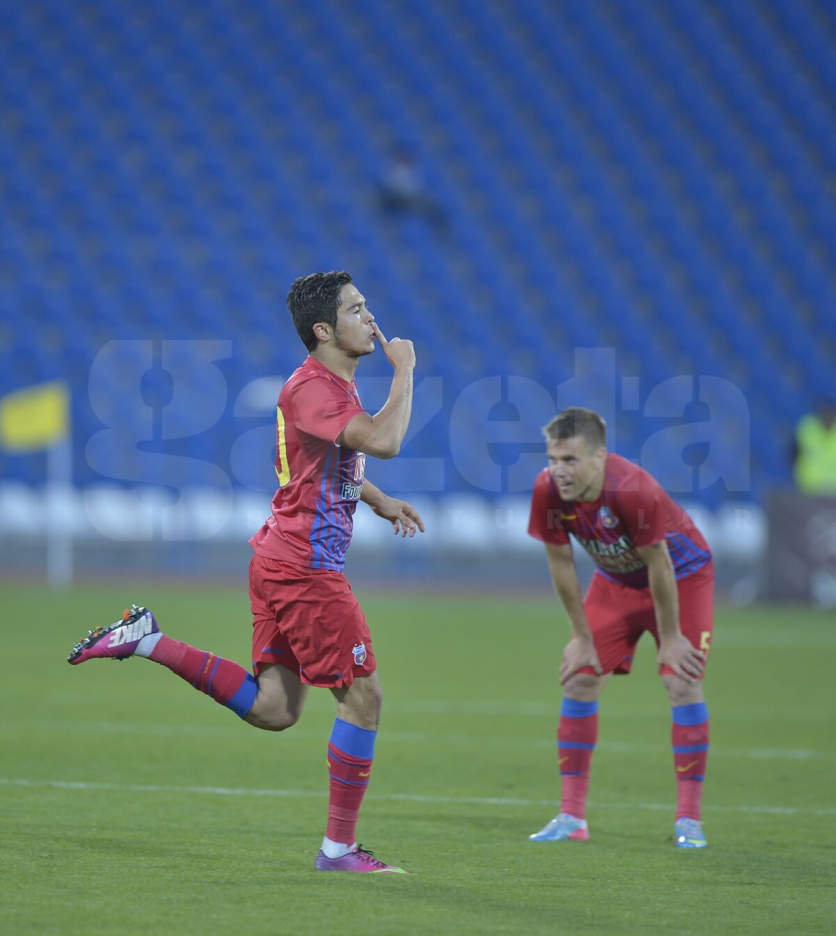 FOTO + VIDEO Severin - Steaua 1-1 » Nici titularii nu au cîştigat